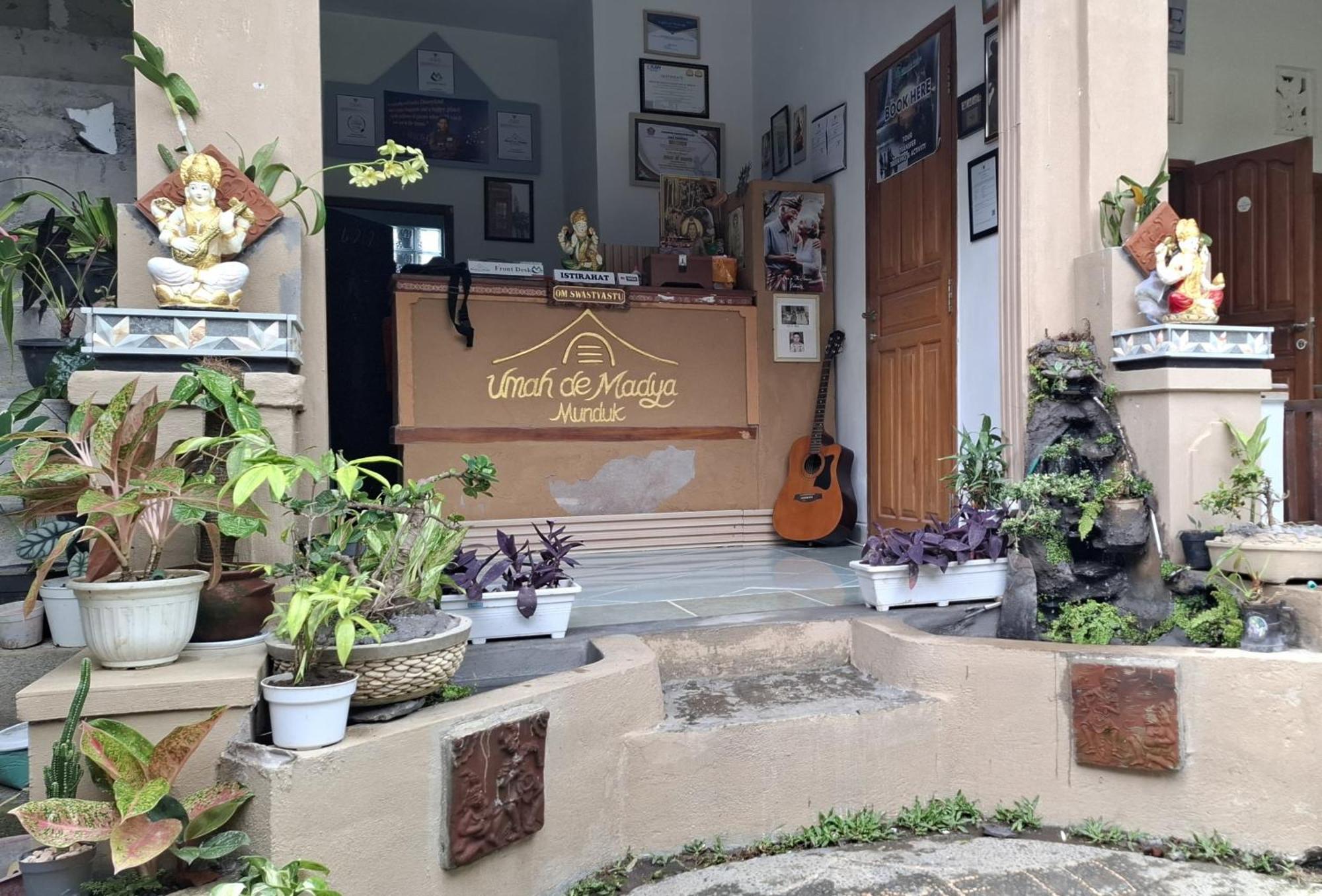 Umah De Madya & Rooftop De Madya Munduk エクステリア 写真